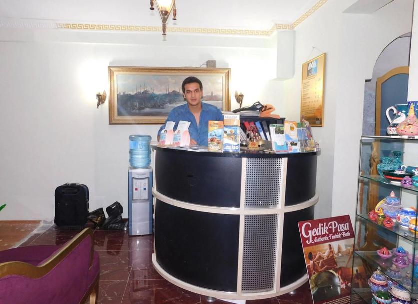 Front desk Photo