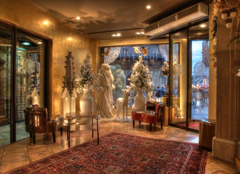 Lobby Photo
