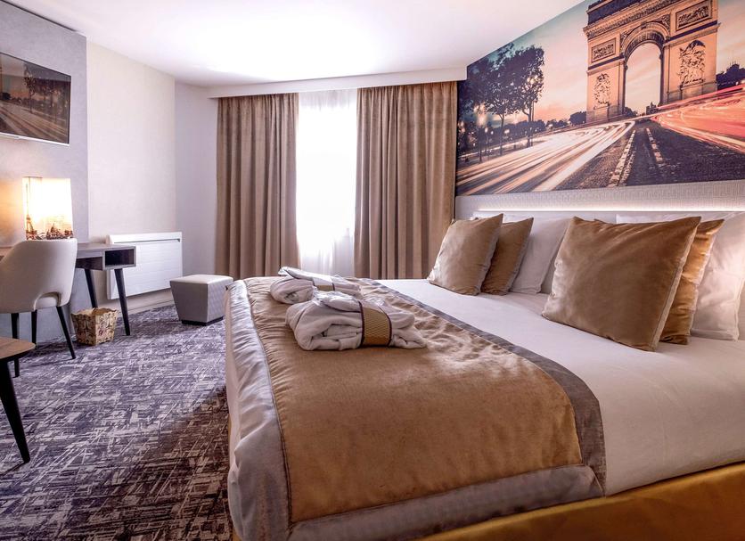 Bedroom Photo