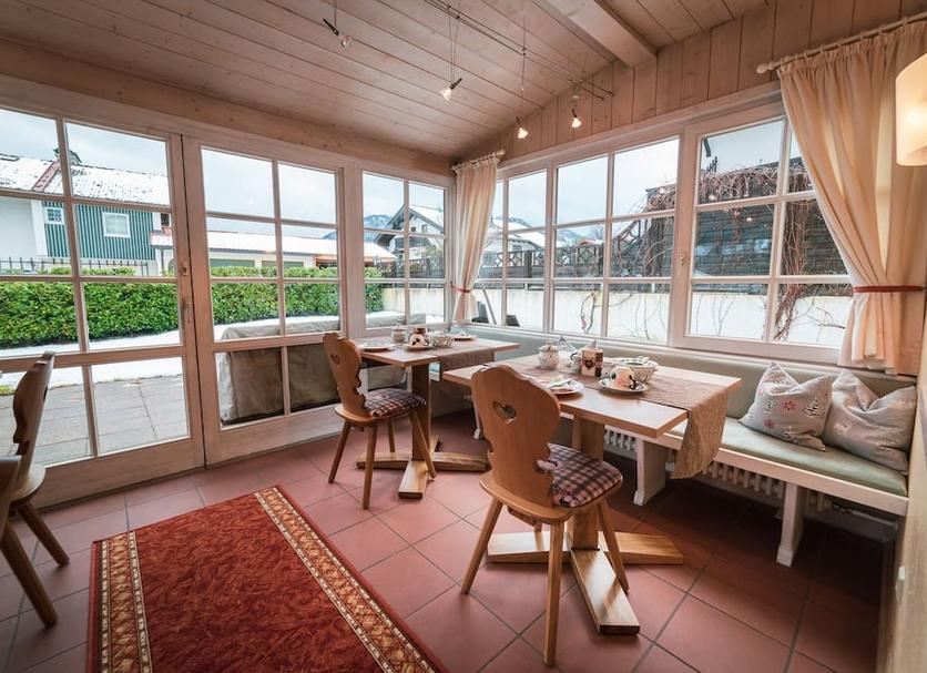 Dining room Photo