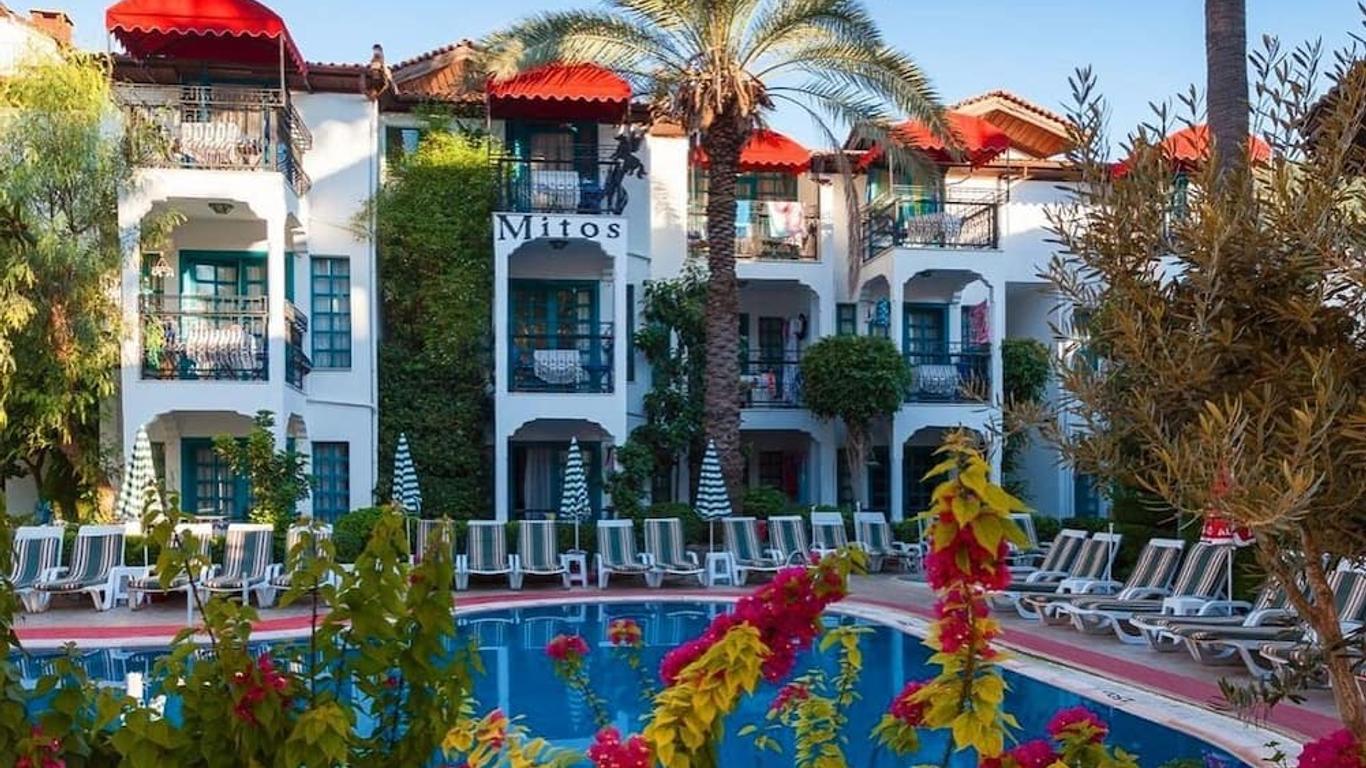 Mitos Apartments