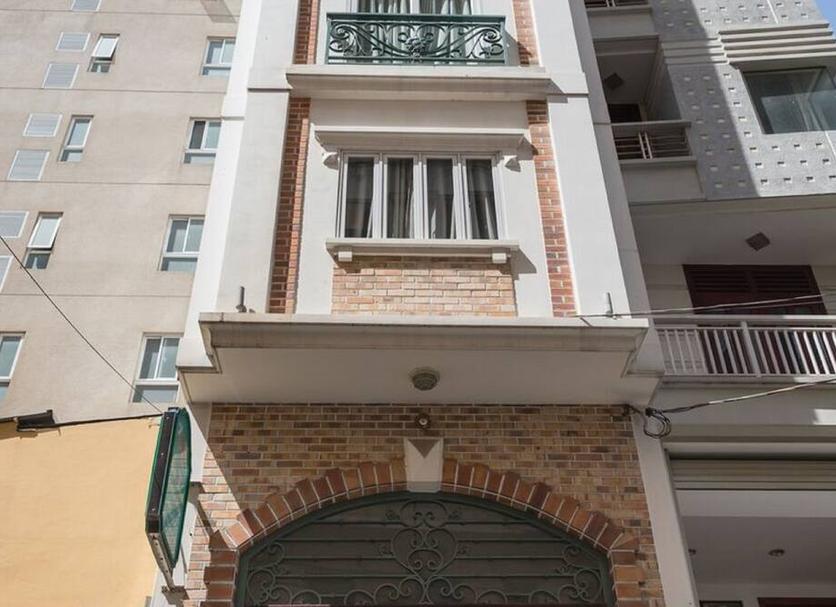 Building Photo