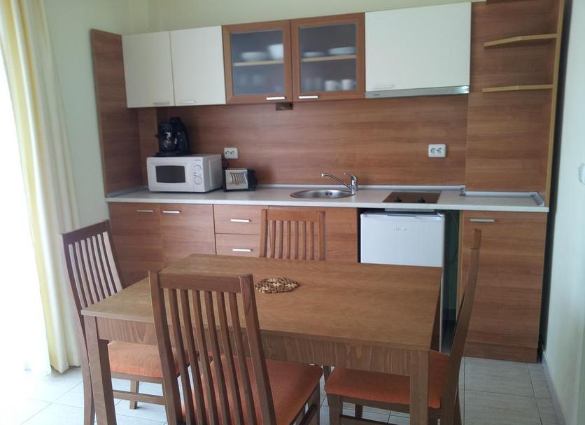 Kitchen Photo