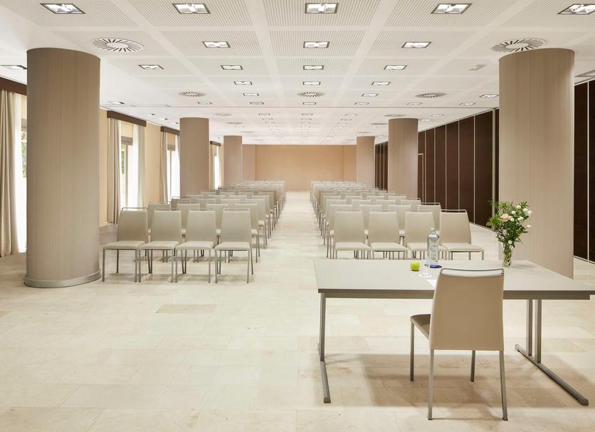 Conference room Photo