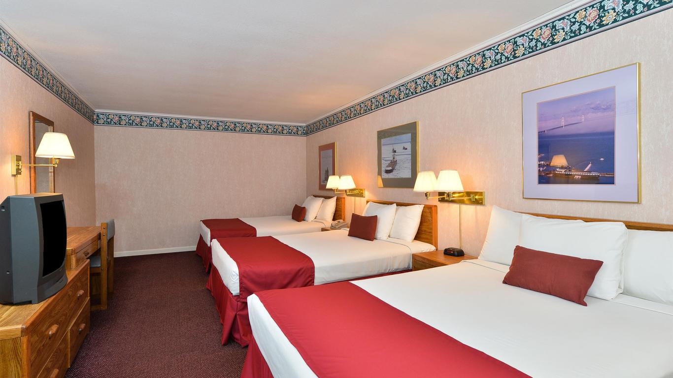 Travelodge by Wyndham Mackinaw City