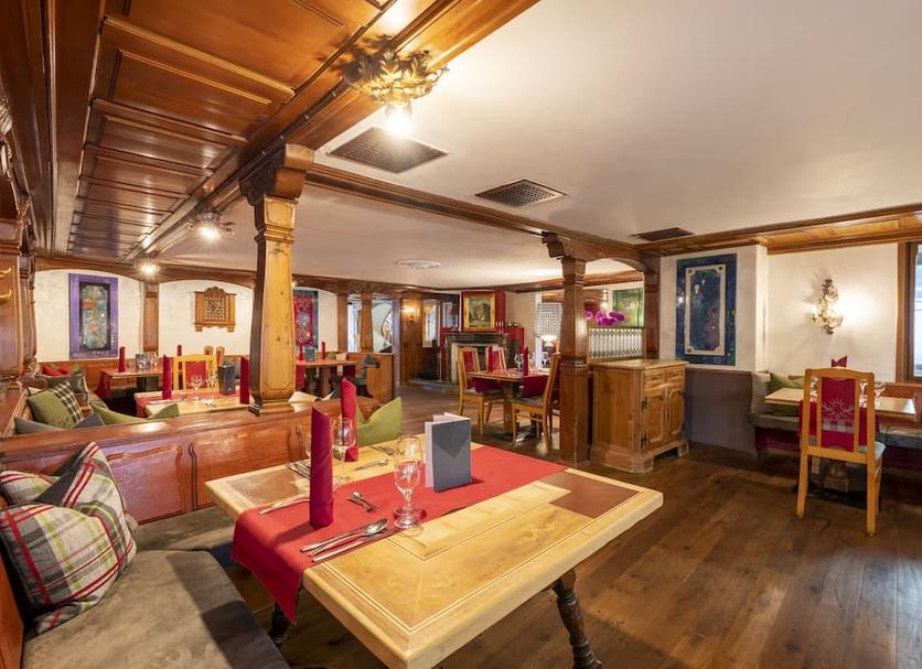 Restaurant Photo