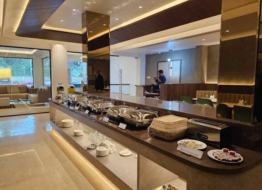 Buffet Photo