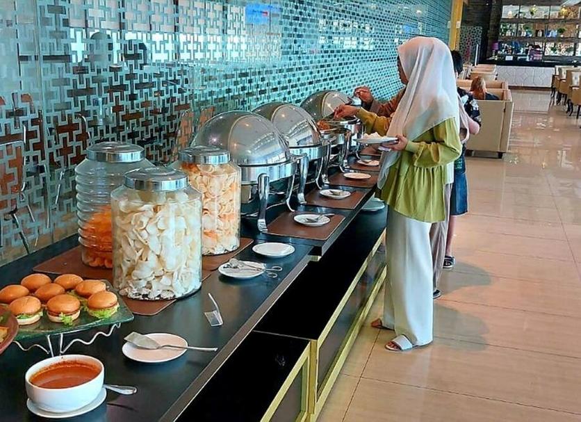 Buffet Photo