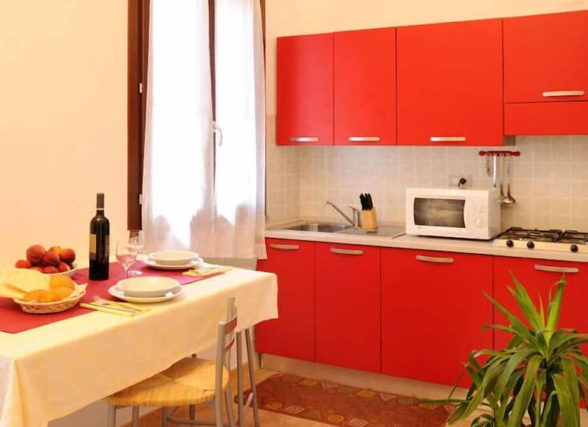 Kitchen Photo