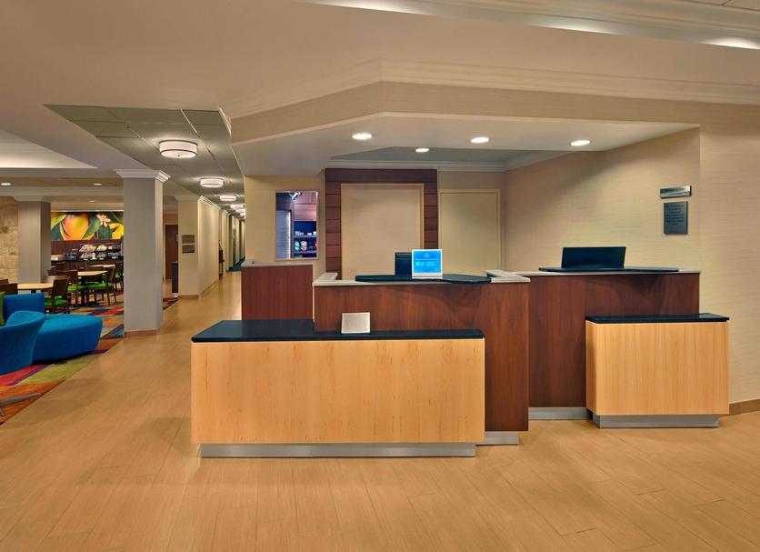 Front desk Photo