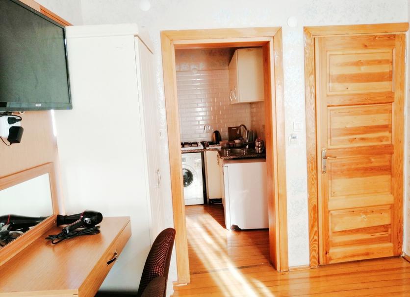 Kitchen Photo