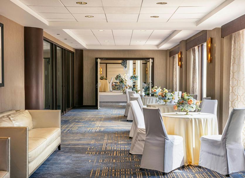 Banquet hall Photo