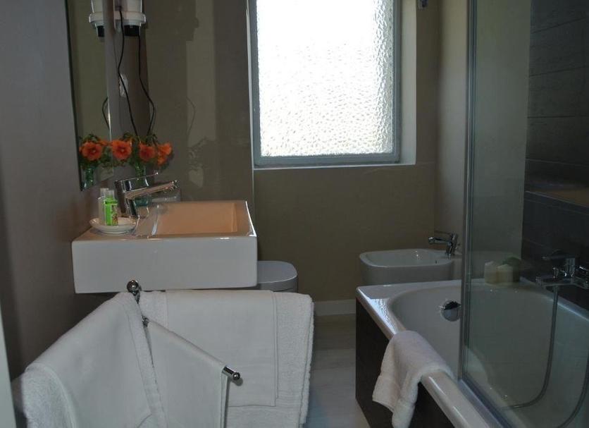 Bathroom Photo