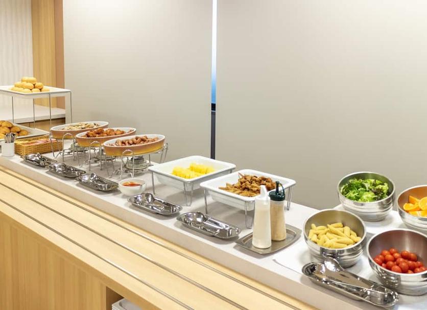 Buffet Photo