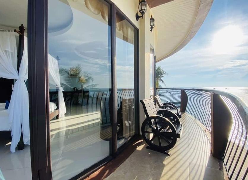 Balcony Photo