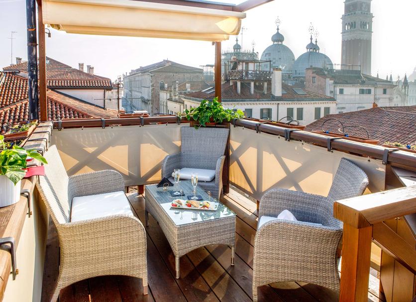 Balcony Photo