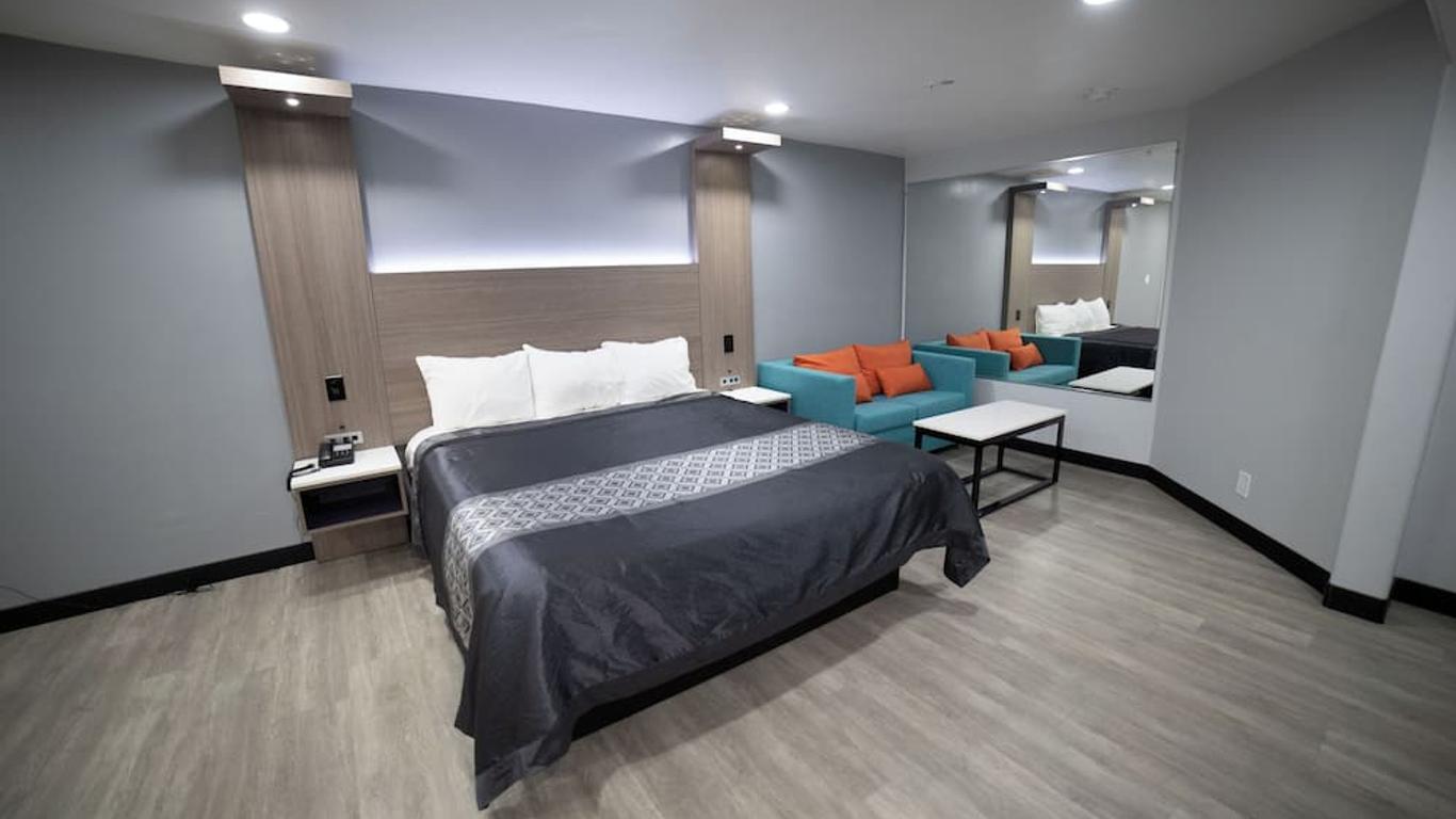 Express Inn & Suites
