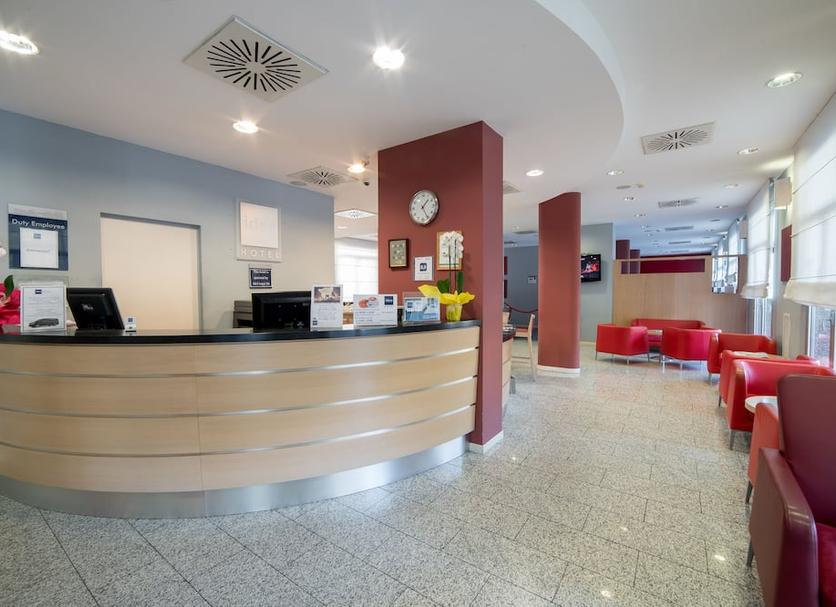 Front desk Photo