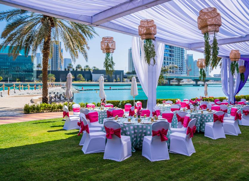 Banquet hall Photo