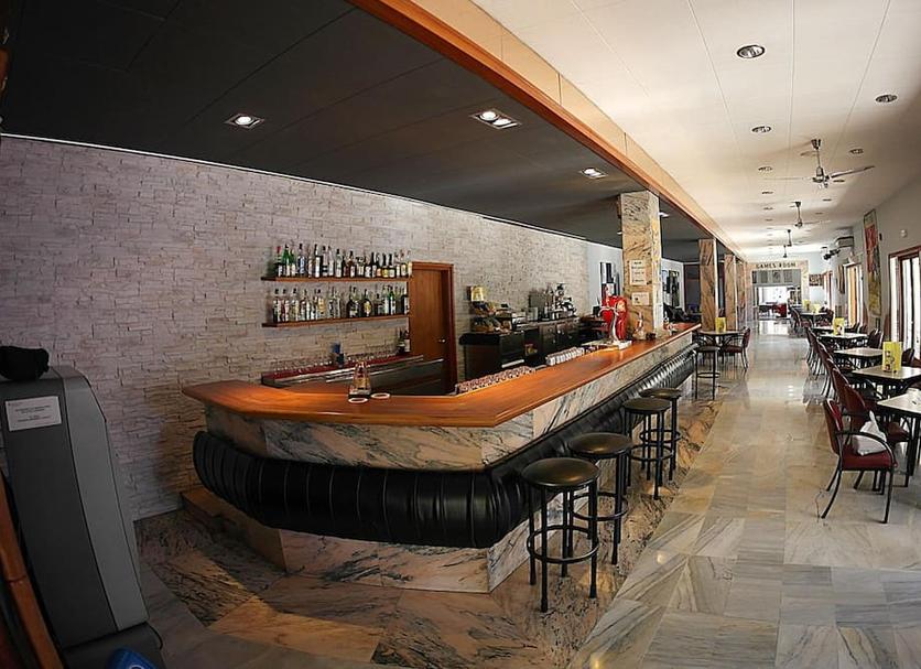 Bar Photo
