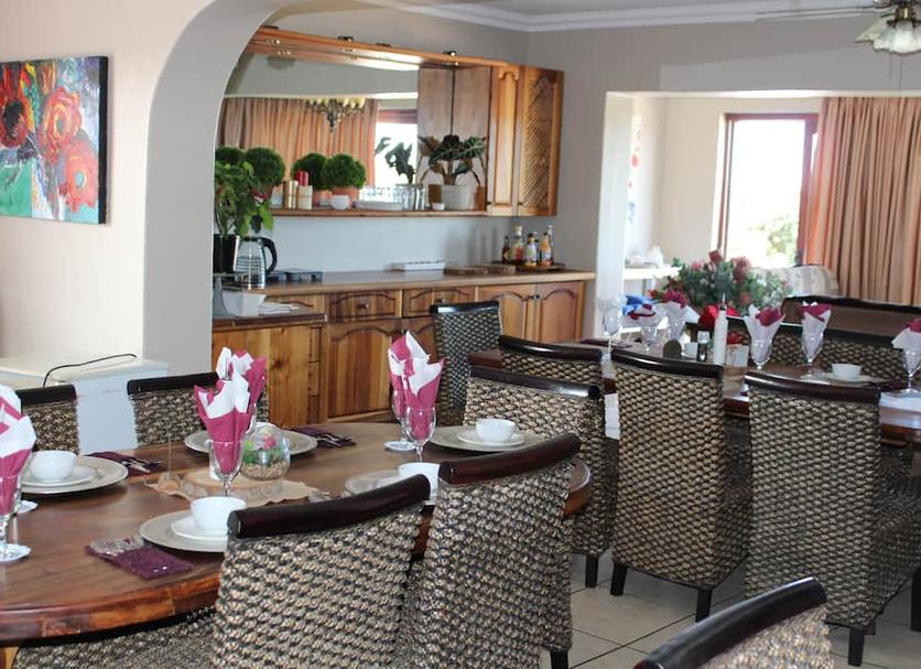 Dining room Photo