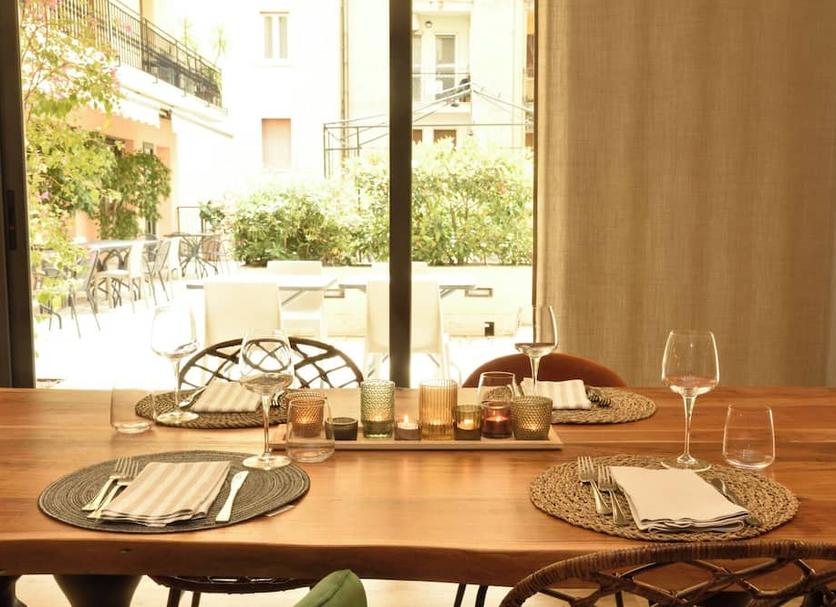 Dining room Photo