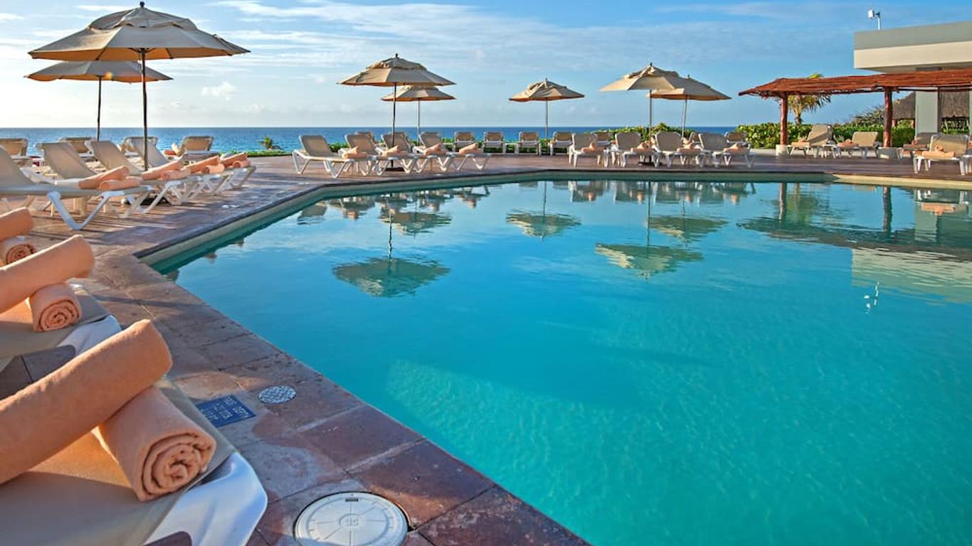 Park Royal Beach Cancun