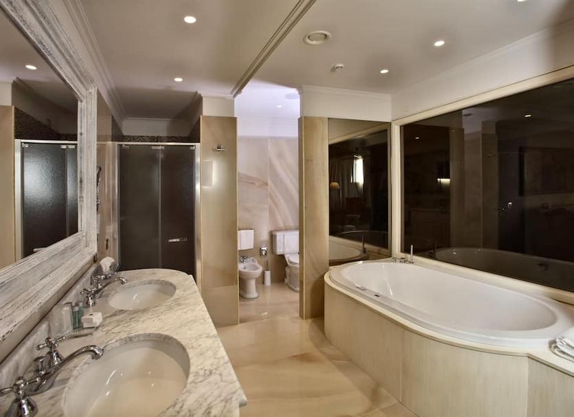 Bathroom Photo
