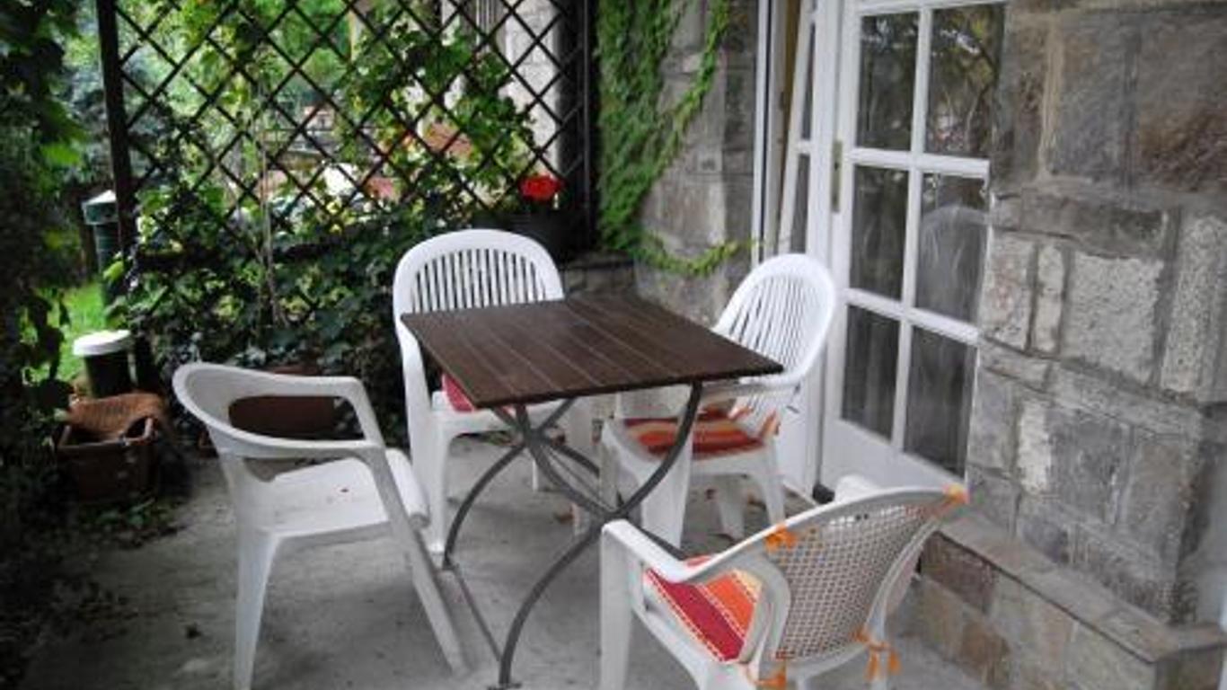 Mohacsi Guesthouse