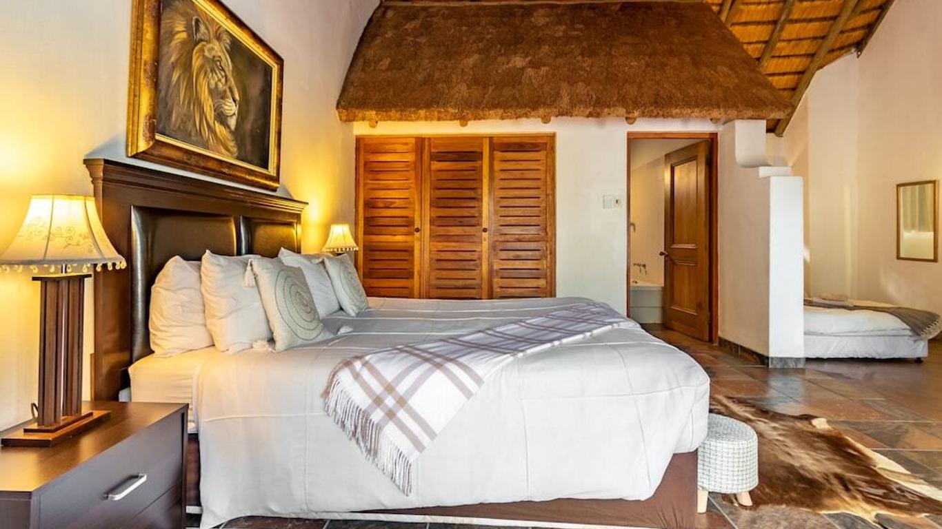Royal Bakoena Lodge - Hamilton Parks