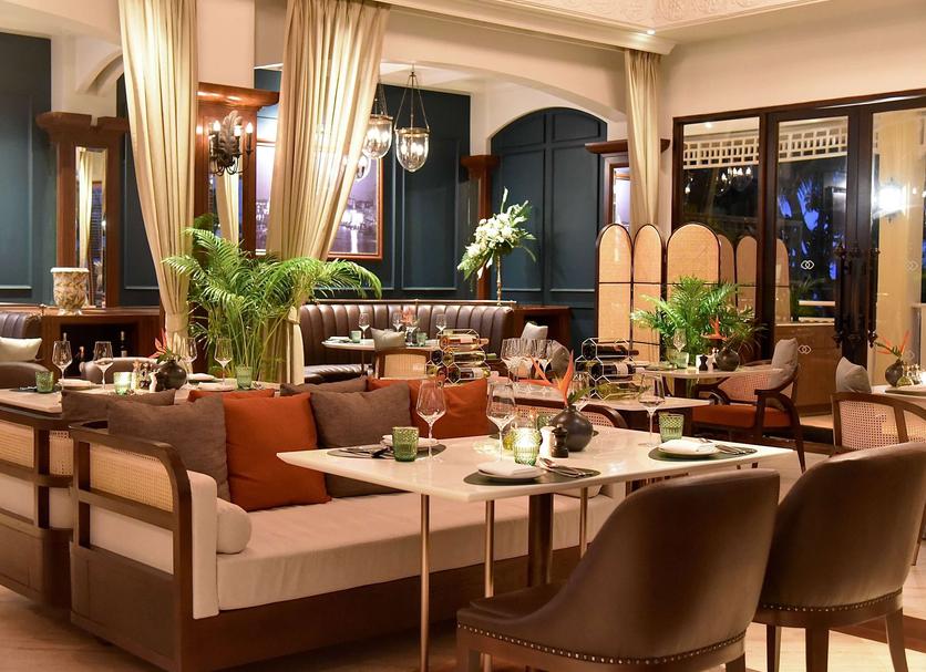 Restaurant Photo