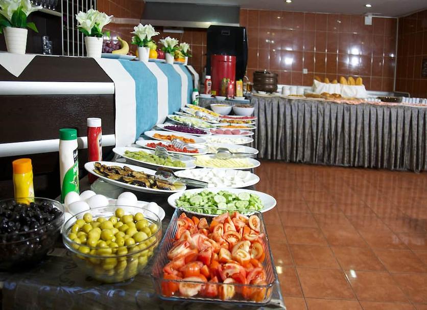 Buffet Photo