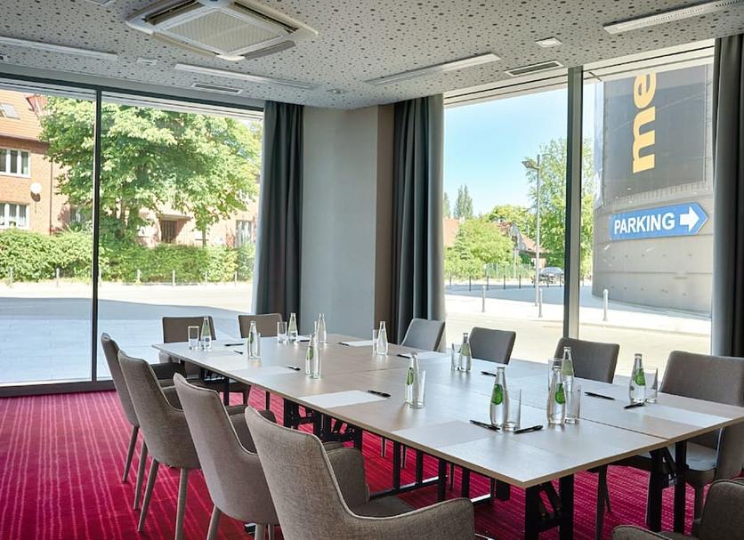 Conference room Photo