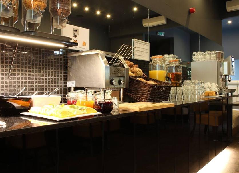 Buffet Photo