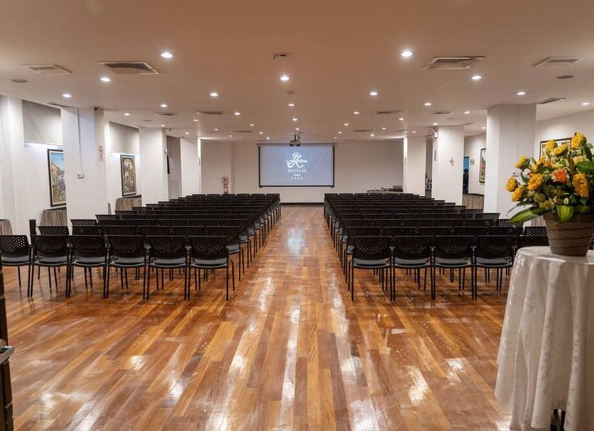 Conference room Photo
