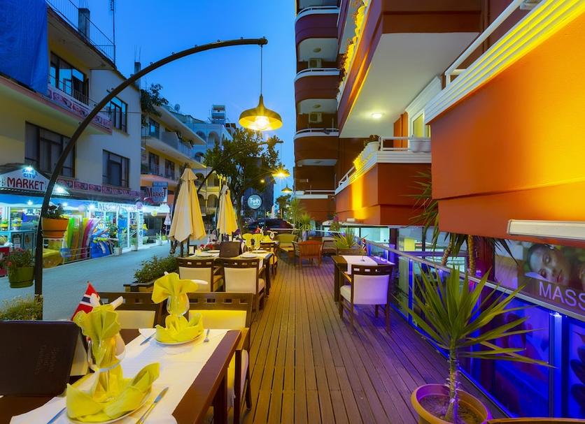 Restaurant Photo