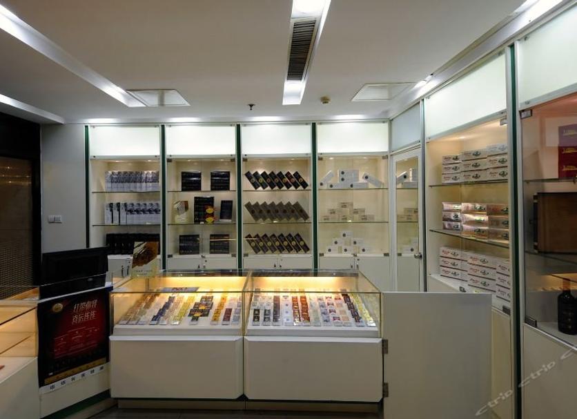 Shop Photo