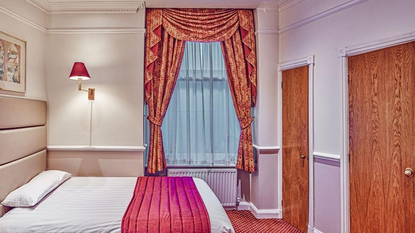 Hyde Park Radnor Hotel