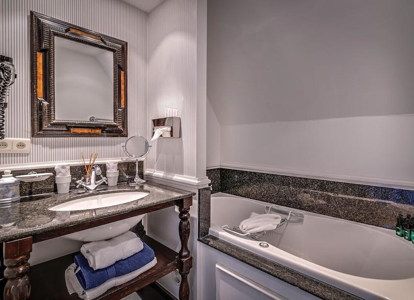 Bathroom Photo