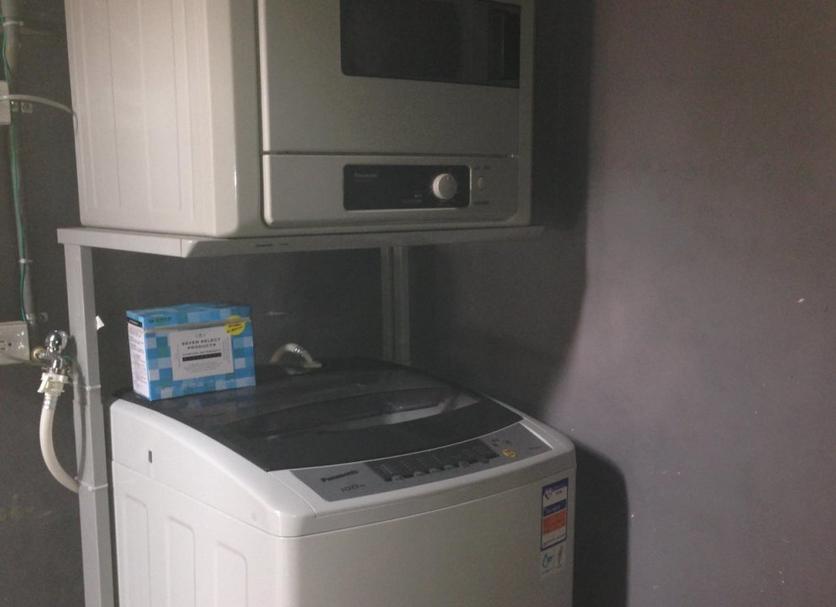 Laundry facility Photo