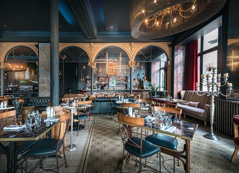 Restaurant Photo