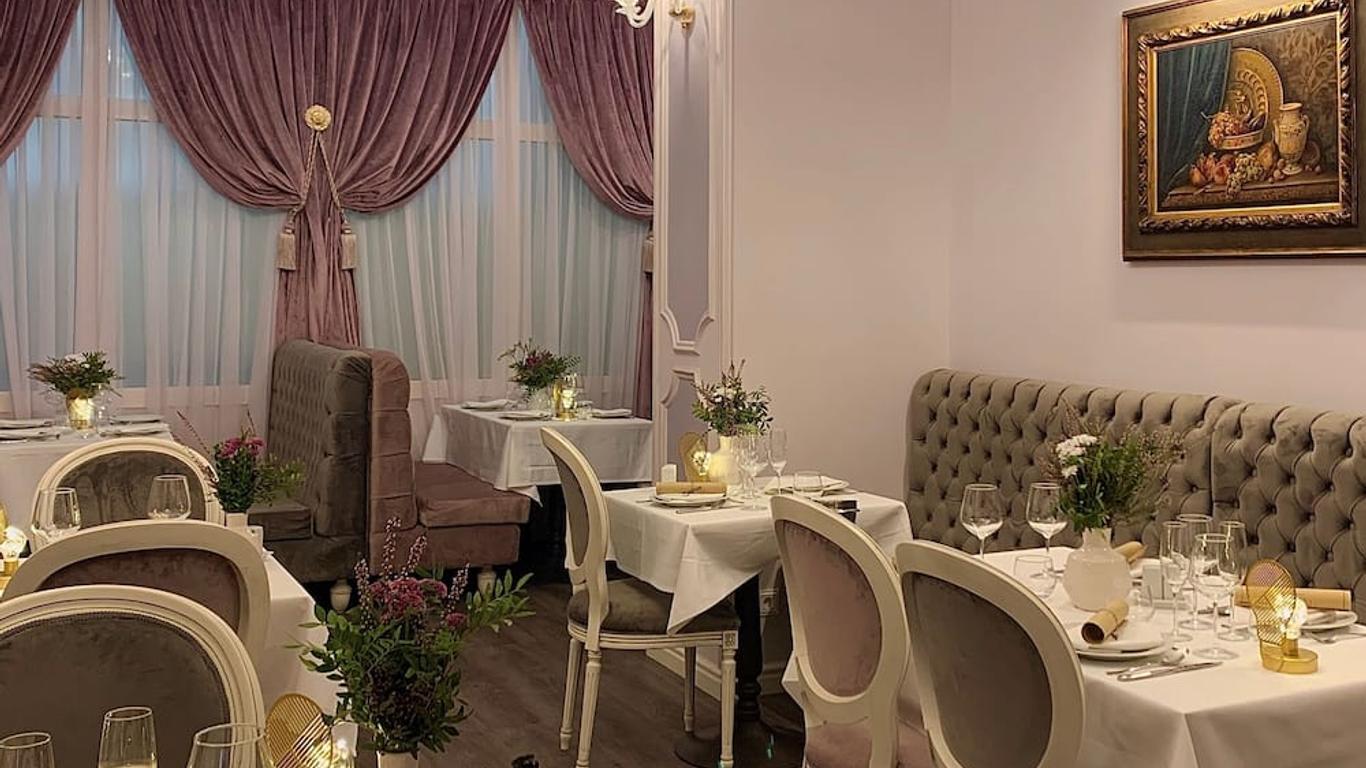 Hotel restaurant Oasis