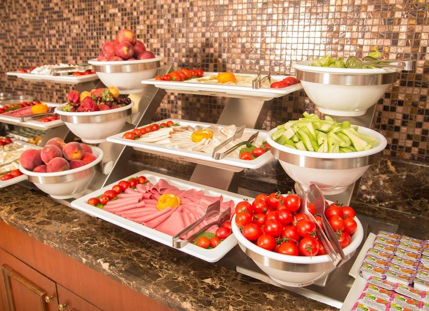 Buffet Photo