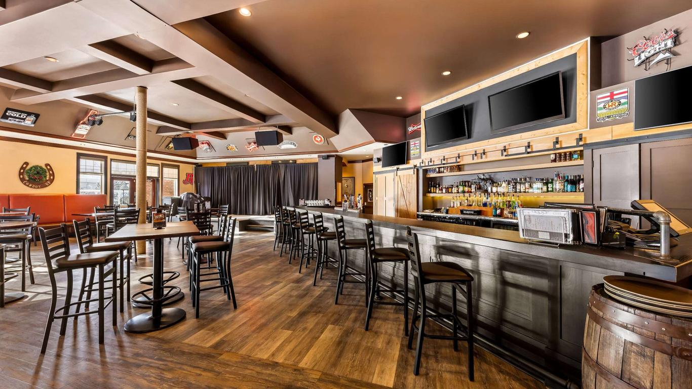 Wingate by Wyndham Calgary South