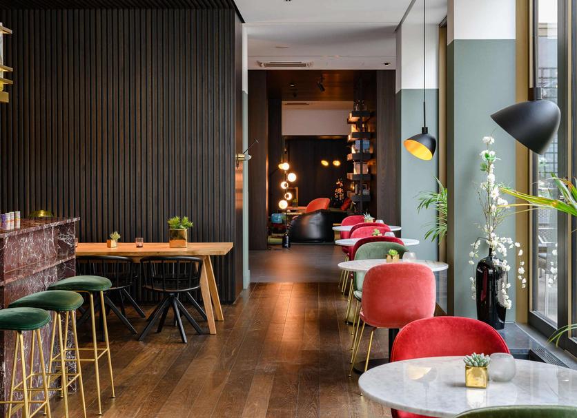 Restaurant Photo