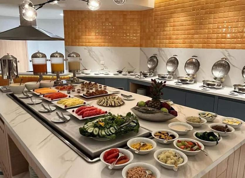 Buffet Photo