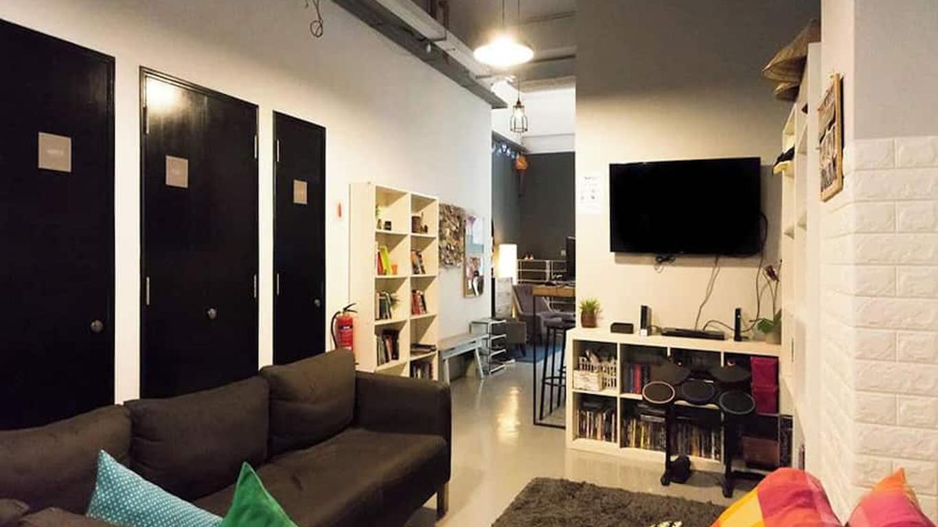 Checkers Hostel