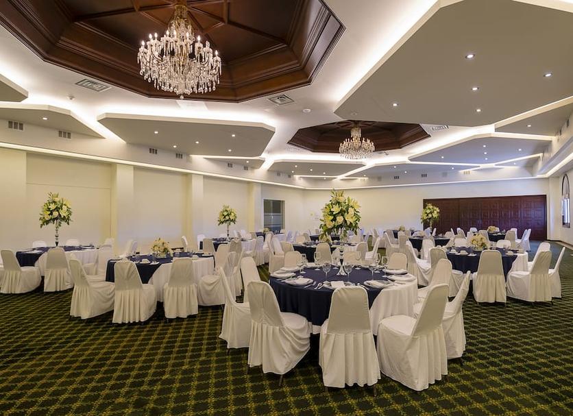 Banquet hall Photo