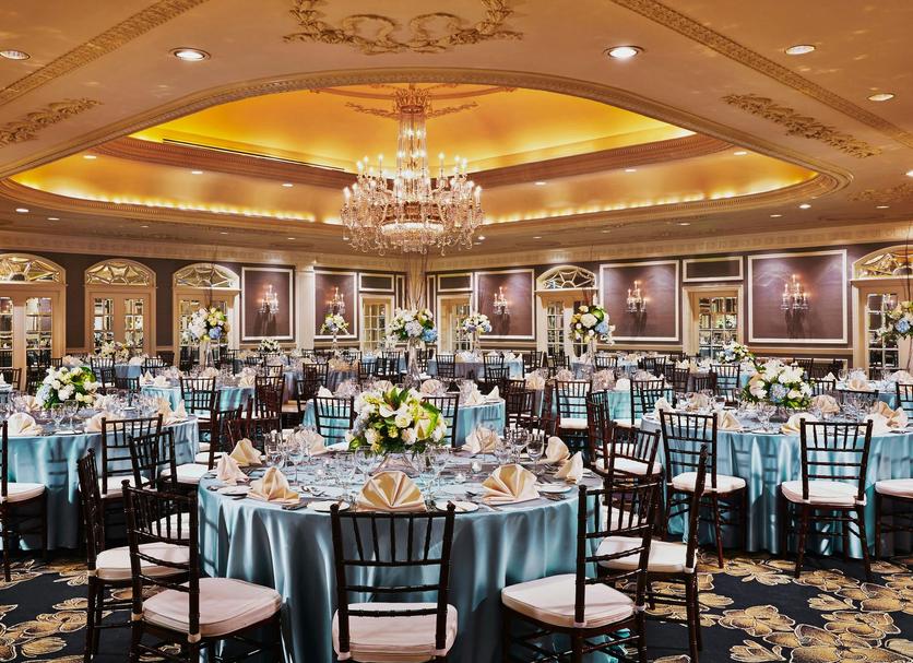 Banquet hall Photo