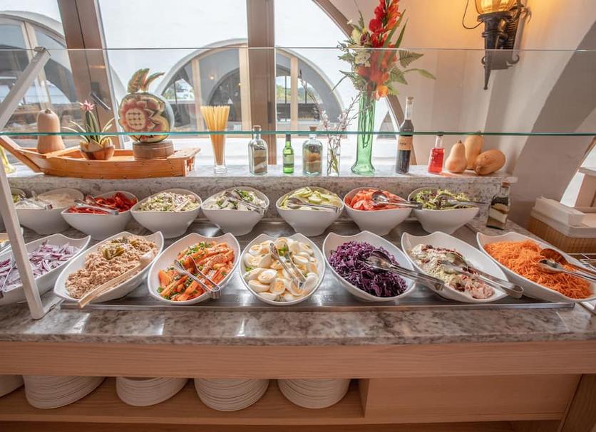 Buffet Photo